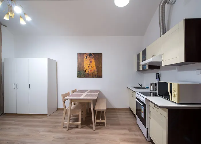 Dobrovskeho 30 * Praga