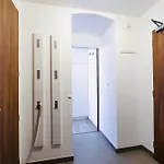 Dobrovskeho 30 Apartament *