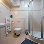 Dobrovskeho 30 Apartament *