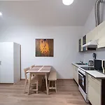 Dobrovskeho 30 * Praga