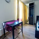 Dobrovskeho 30 Apartament