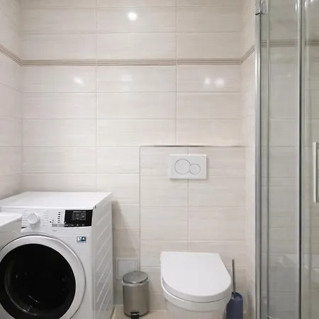 Dobrovskeho 30 Apartmán