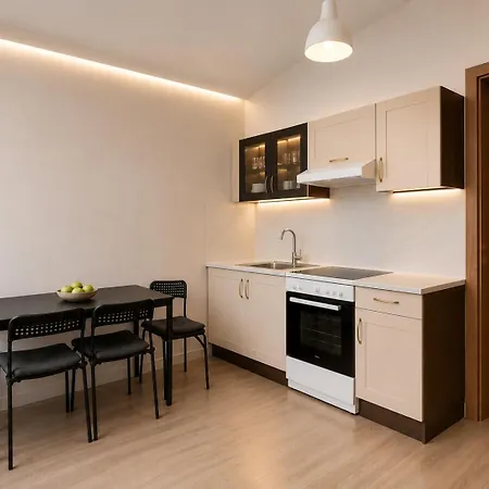 Dobrovskeho 30 Apartmán *